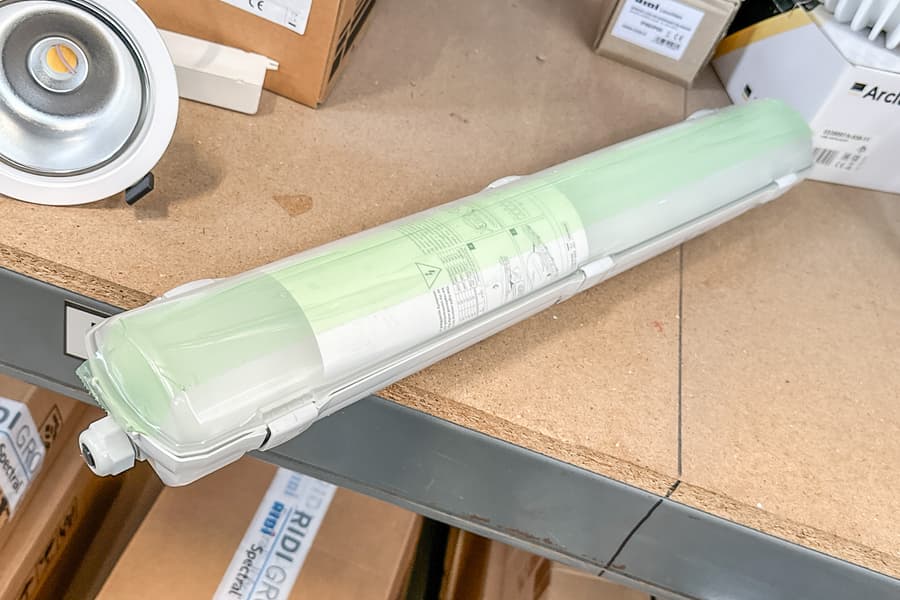 3 LED Feuchtraumleuchten GENIOS-LED-0610ND8400130-BASIC